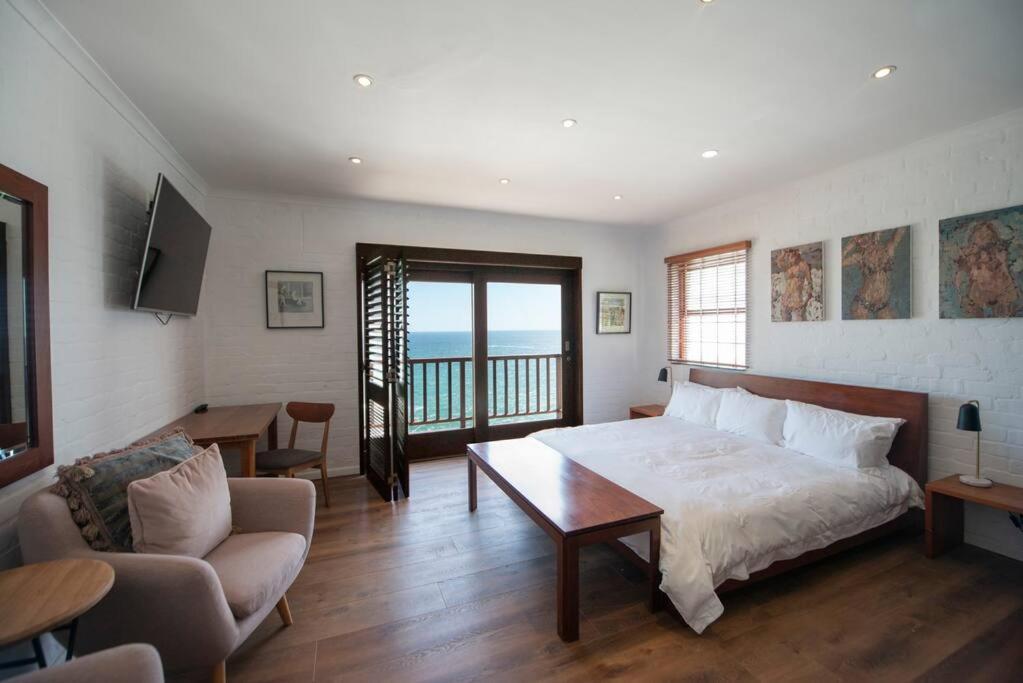 Bantry Bay Home With Atlantic Ocean Views เคปทาวน์ ภายนอก รูปภาพ